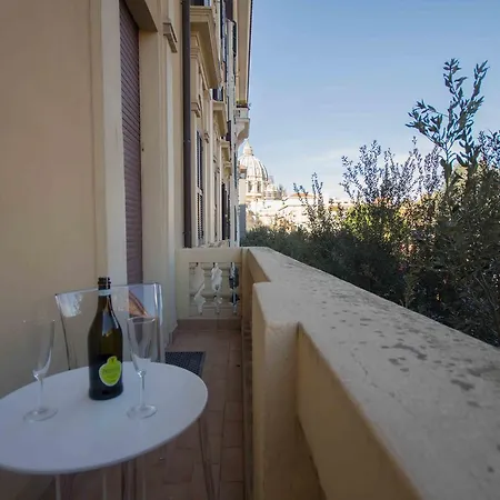 Stazione San Pietro 20 Apartment Rome Exterior photo